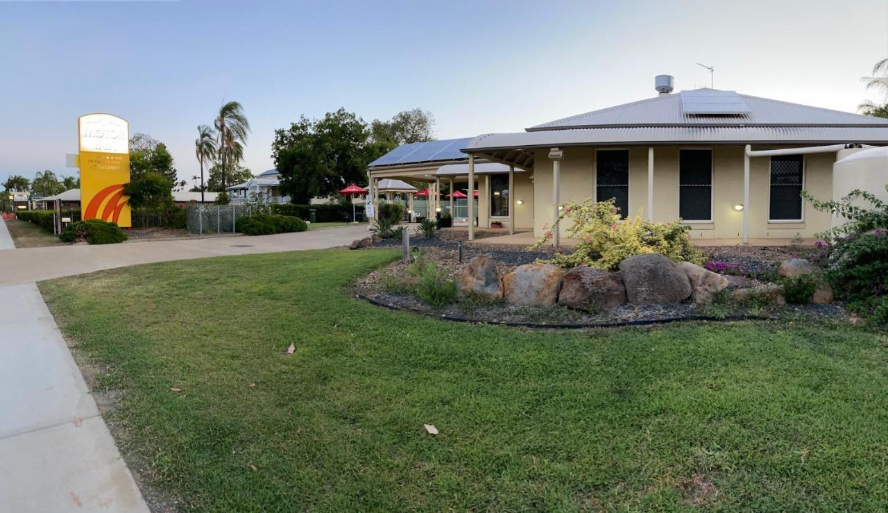 Country Roads Motor Inn Gayndah エクステリア 写真