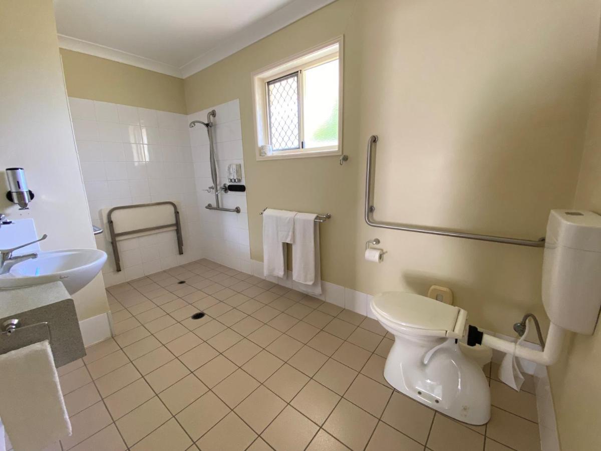 Country Roads Motor Inn Gayndah エクステリア 写真
